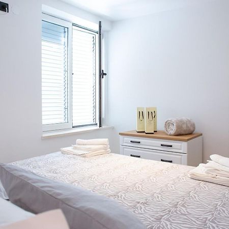 Three Bedroom Apartment With Old Town View - Orlanda'S Apartment Ντουμπρόβνικ Εξωτερικό φωτογραφία