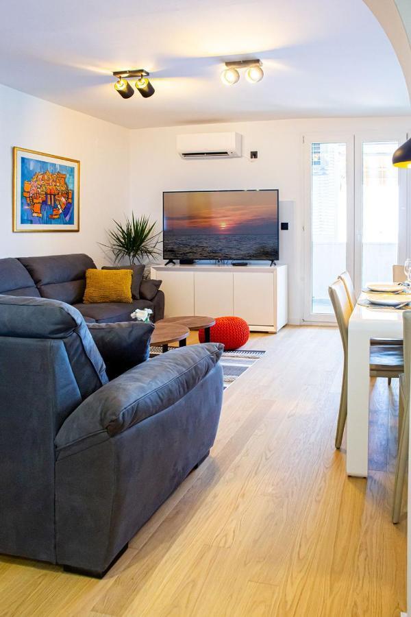 Three Bedroom Apartment With Old Town View - Orlanda'S Apartment Ντουμπρόβνικ Εξωτερικό φωτογραφία