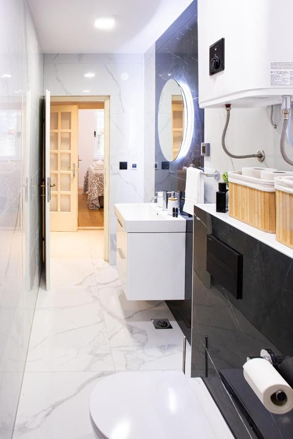 Three Bedroom Apartment With Old Town View - Orlanda'S Apartment Ντουμπρόβνικ Εξωτερικό φωτογραφία