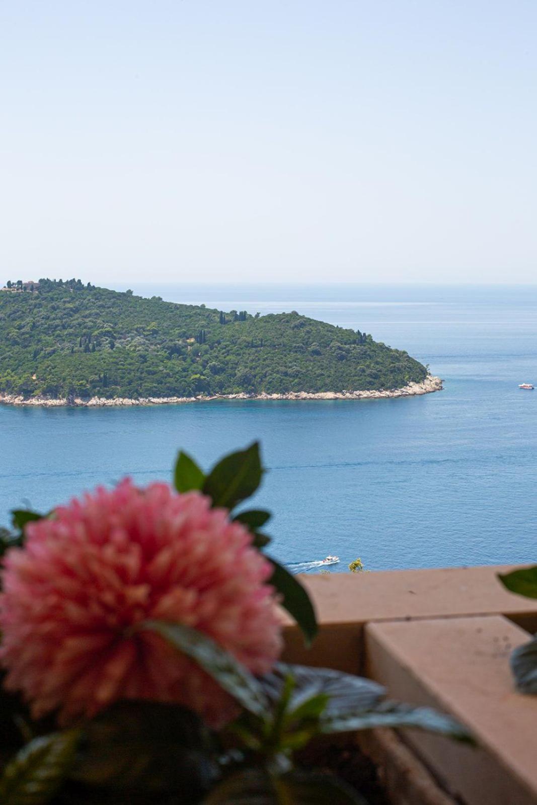 Three Bedroom Apartment With Old Town View - Orlanda'S Apartment Ντουμπρόβνικ Εξωτερικό φωτογραφία
