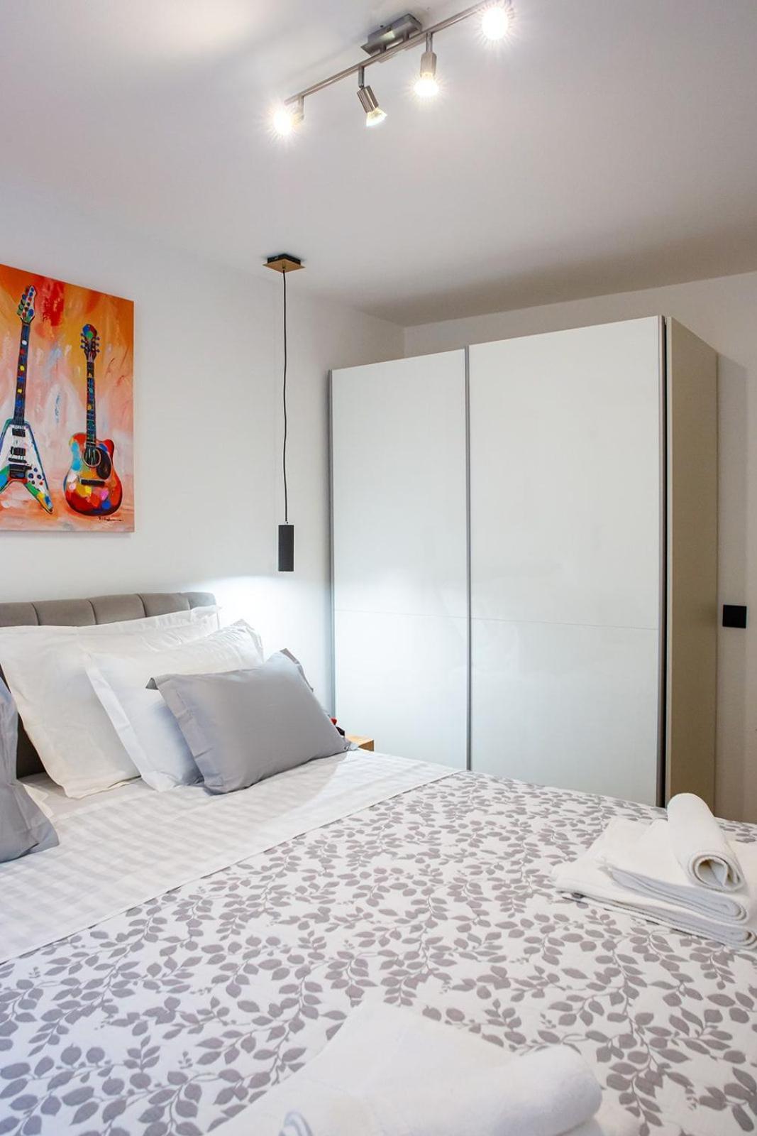 Three Bedroom Apartment With Old Town View - Orlanda'S Apartment Ντουμπρόβνικ Εξωτερικό φωτογραφία